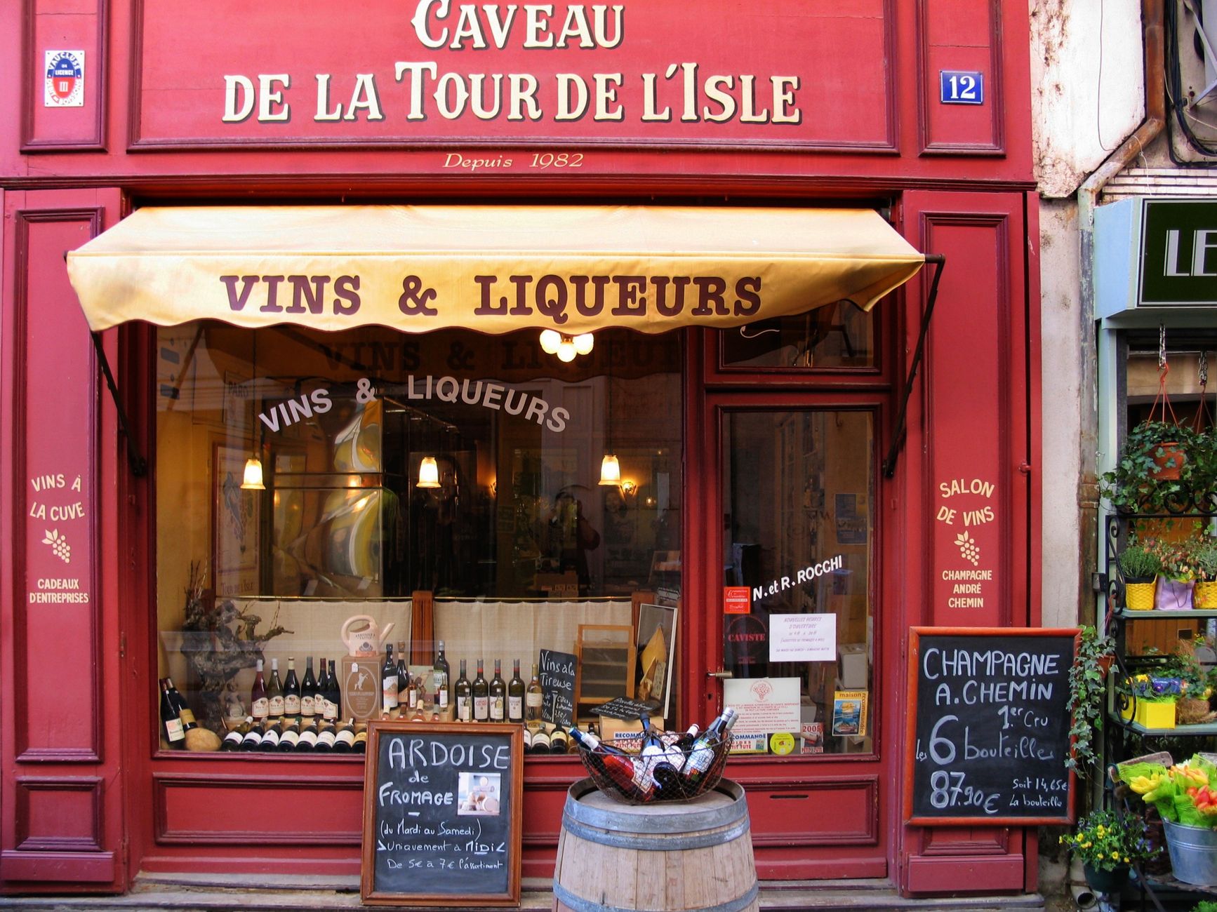 Caviste équipe à Albi
